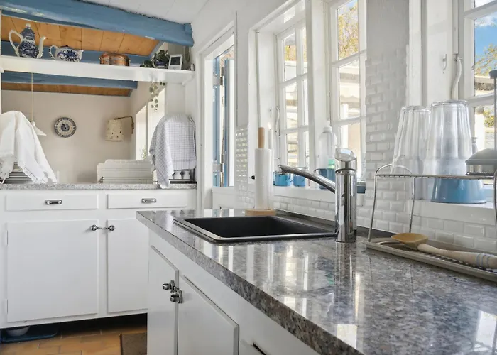 Amazing In With Kitchen